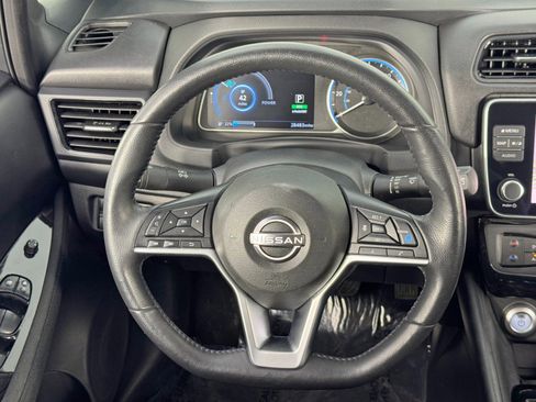 Used 2024 Nissan Leaf SV Plus image 18