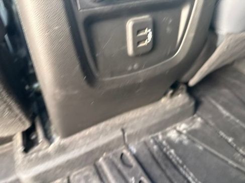 Used 2023 Buick Enclave Essence w/ Trailering Package, 5000 lbs. AWD/4WD image 9