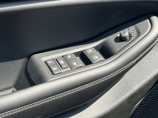 New 2027 Jeep Grand Cherokee Limited w/ Limited Altitude Package AWD/4WD image 22