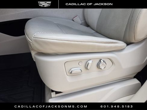 Used 2022 Cadillac Escalade Sport Platinum AWD/4WD image 11