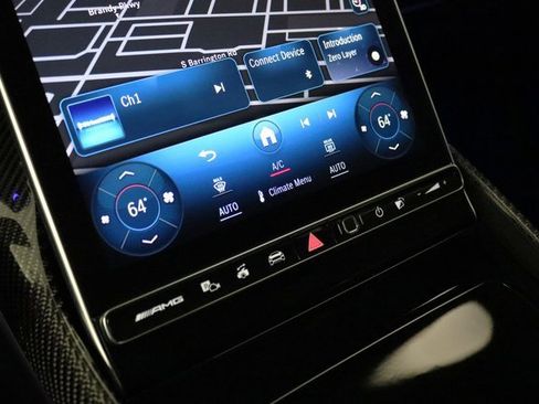 Used 2022 Mercedes-Benz SL 55 AMG 4MATIC w/ Driver Assistance Package image 32