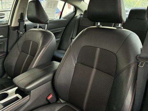 Used 2025 Nissan Altima 2.5 SR FWD image 14