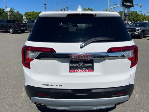 Used 2022 GMC Acadia SLE FWD image 6