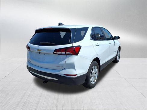 Used 2023 Chevrolet Equinox LT w/ LPO, Floor Liner Package image 4