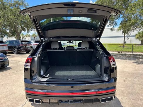 Certified 2024 Volkswagen Atlas Cross Sport SEL R-Line AWD/4WD image 42
