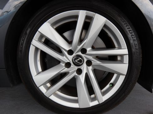 Used 2023 Lexus IS 300 w/ Comfort Package image 18