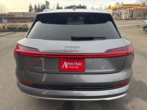 Used 2019 Audi e-tron Premium Plus image 6