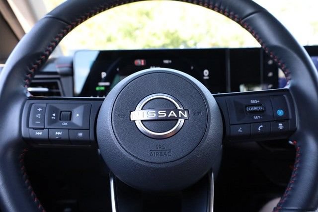 Certified 2026 Nissan Kicks SR FWD image 9