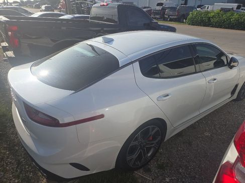 Used 2020 Kia Stinger GT RWD image 3