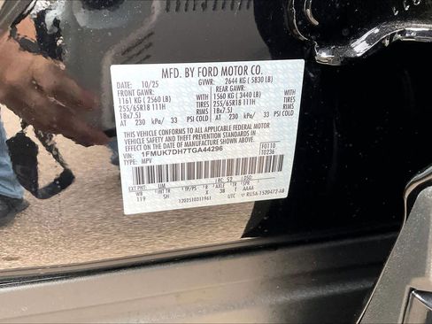 New 2026 Ford Explorer Active w/ Active Comfort Package image 20