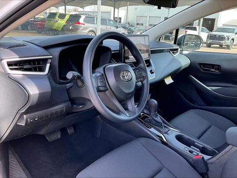 Used 2026 Toyota Corolla LE FWD image 16