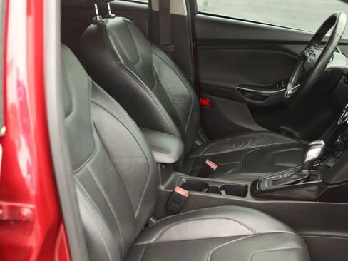 Used 2017 Ford Focus Titanium FWD image 43