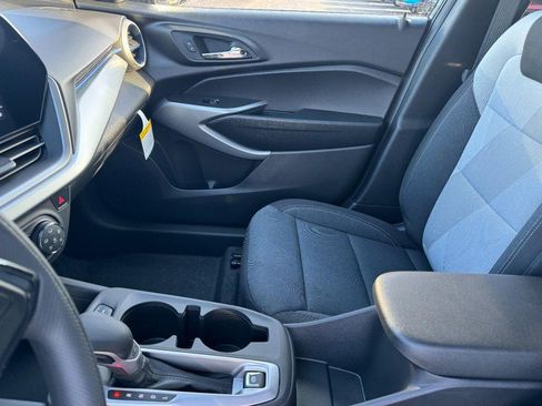 New 2026 Chevrolet Trax LS image 8