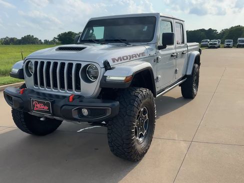 Used 2022 Jeep Gladiator Mojave w/ LED Lighting Group AWD/4WD image 4
