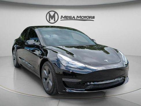Used 2022 Tesla Model 3 Standard Range RWD image 11