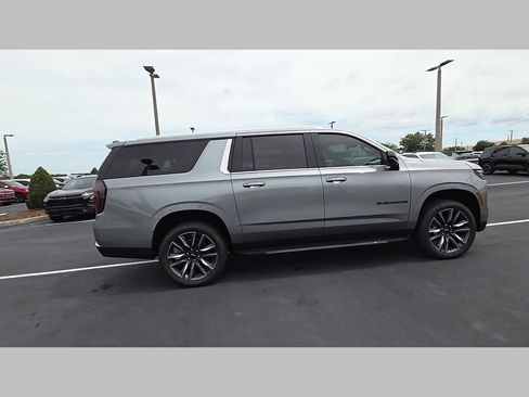 New 2026 Chevrolet Suburban LS w/ LS Custom Edition RWD image 18