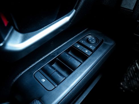 Used 2025 Toyota Tacoma 4x4 Double Cab Hybrid image 15