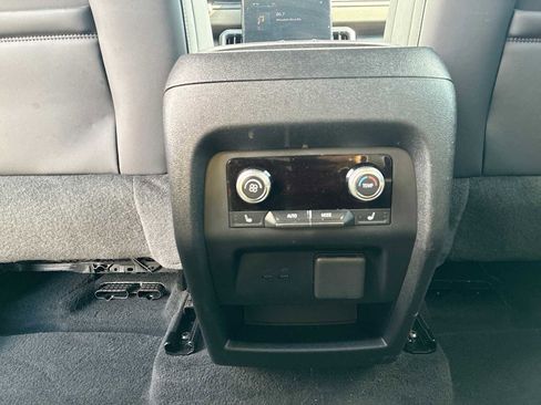 Used 2024 GMC Acadia Denali image 22