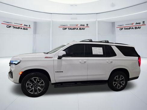 Used 2024 Chevrolet Tahoe Z71 w/ Luxury Package AWD/4WD image 3