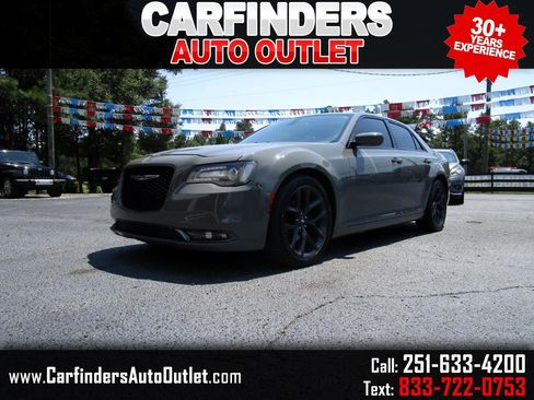 Used 2019 Chrysler 300 S image 1