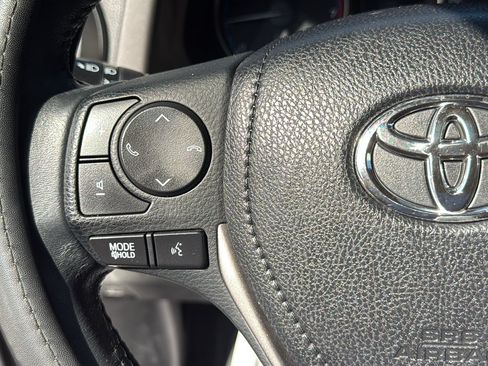 Used 2017 Toyota RAV4 XLE AWD/4WD image 14