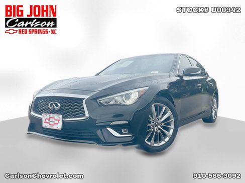 Used 2019 INFINITI Q50 Luxe w/ Cargo Package (L96) RWD image 2