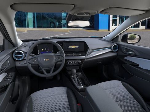 New 2026 Chevrolet Trax LT image 15