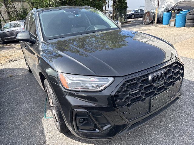Used 2023 Audi Q5 2.0T Premium Plus w/ Premium Plus Package AWD/4WD image 7