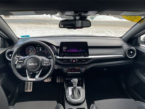 Used 2023 Kia Forte GT-Line w/ GT-Line Premium Package image 13