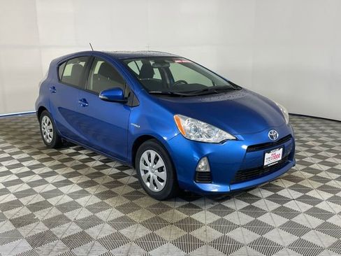 Used 2013 Toyota Prius C Three image 16