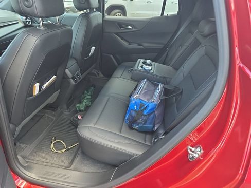 Used 2025 Chevrolet Equinox LT w/ Convenience Package II FWD image 14