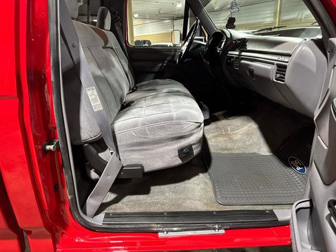 Used 1994 Ford F350 4x4 Regular Cab image 58