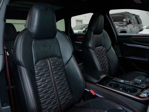 Used 2022 Audi RS 6 w/ Carbon Optic Package AWD/4WD image 35