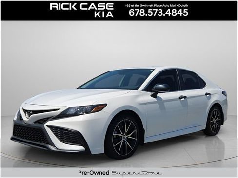 Used 2023 Toyota Camry SE AWD/4WD image 1