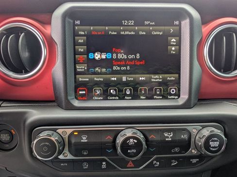 Used 2021 Jeep Wrangler Unlimited Rubicon AWD/4WD image 23