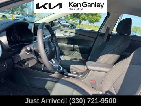 Certified 2024 Kia Forte LXS w/ LXS Technology Package FWD image 11