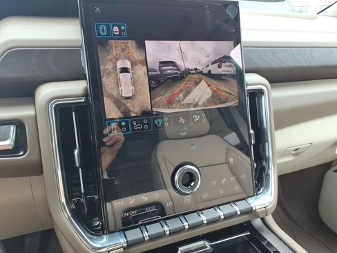 New 2026 GMC Yukon Denali w/ Advanced Technology Package AWD/4WD image 23