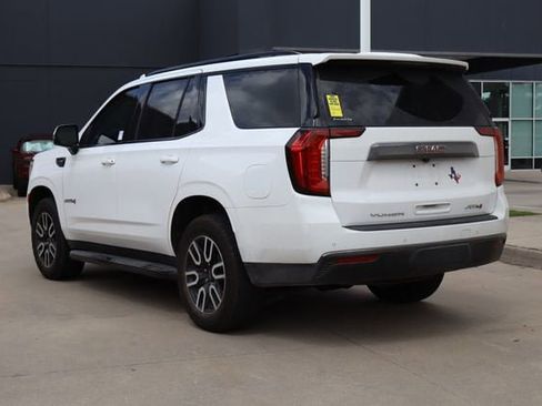 Used 2023 GMC Yukon AT4 w/ Technology Package AWD/4WD image 3