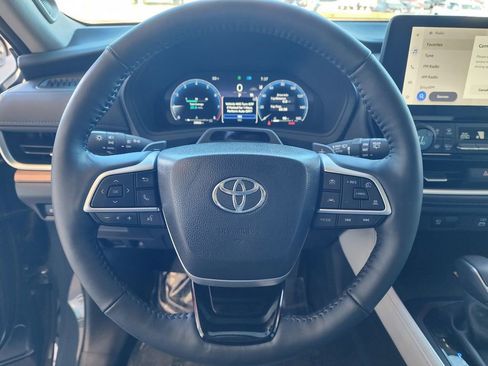 Used 2024 Toyota Grand Highlander Platinum image 19