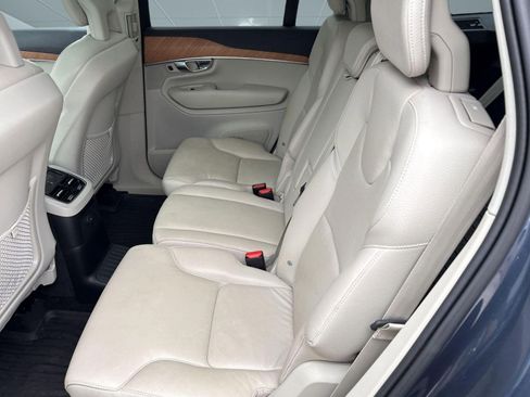 Certified 2022 Volvo XC90 T8 Inscription Expression image 15