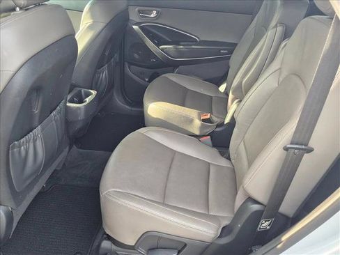 Used 2018 Hyundai Santa Fe Limited FWD image 21
