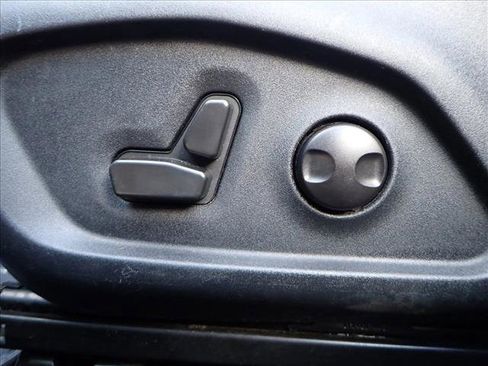 Used 2022 Jeep Compass Limited w/ Sun and Sound Group image 12