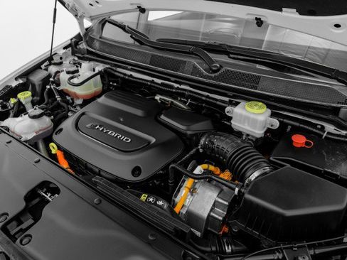 Used 2023 Chrysler Pacifica Pinnacle image 41