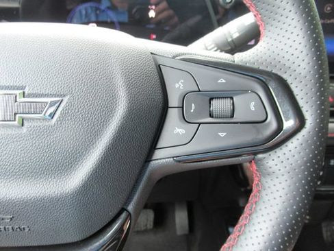 Used 2024 Chevrolet TrailBlazer RS FWD image 24