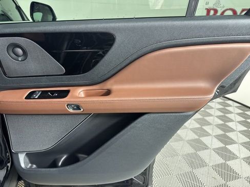 New 2026 Lincoln Aviator Reserve image 27