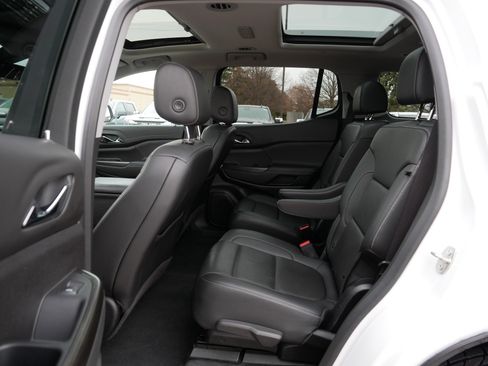 Used 2023 GMC Acadia SLT w/ Preferred Package image 35