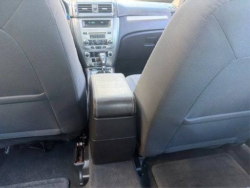 Used 2011 Ford Fusion SE w/ 202A Rapid Spec Order Code FWD image 21