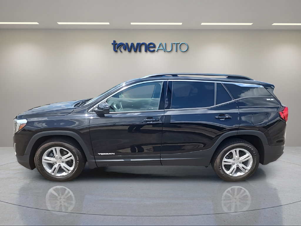 Used 2020 GMC Terrain SLE w/ Driver Convenience Package FWD image 2