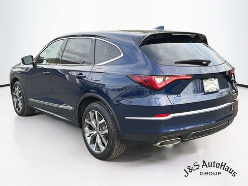 Used 2023 Acura MDX SH-AWD w/ Technology Package image 5