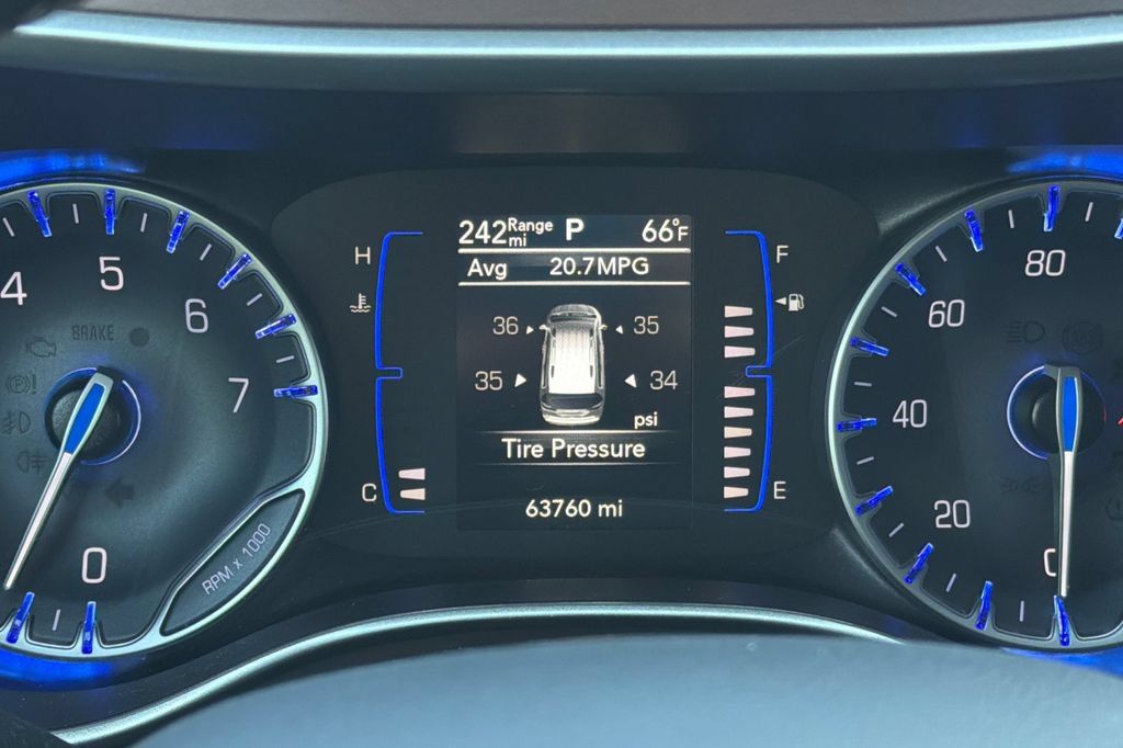 Used 2023 Chrysler Voyager LX FWD image 23